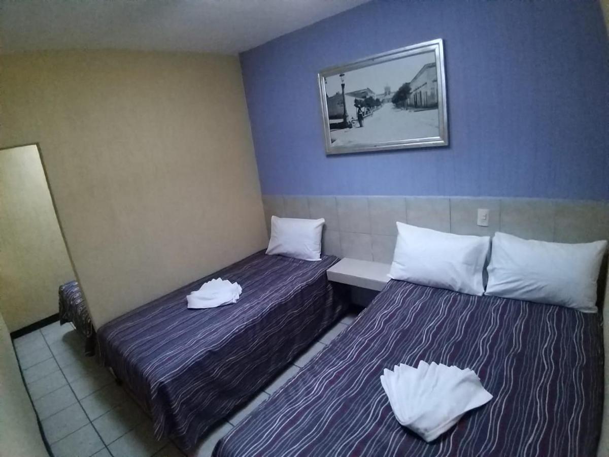 Hotel Aguila Гвадалахара Екстер'єр фото